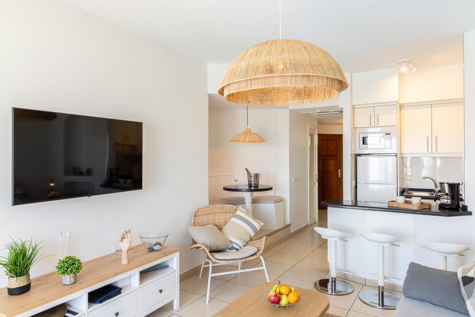 Fabulous Sea View Apartment Адехе Екстериор снимка