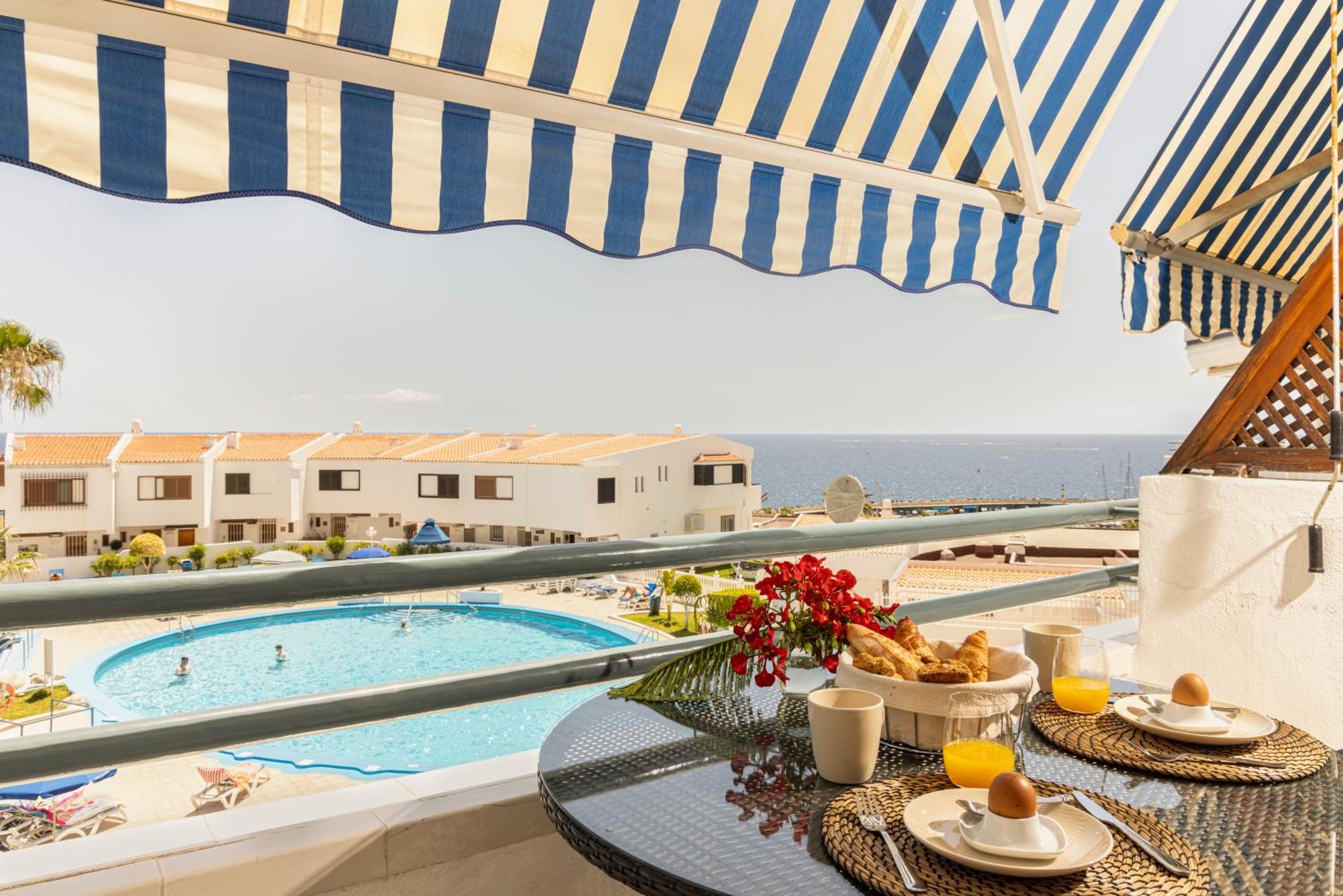 Fabulous Sea View Apartment Адехе Екстериор снимка